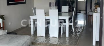 Depto. 107m² en condominio con vista al río - $130K