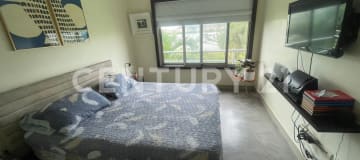 Depto. 107m² en condominio con vista al río - $130K