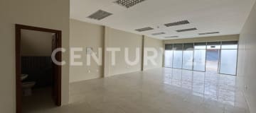 Local comercial 72m² con guardianía 24/7 en Guayaquil