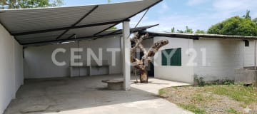 Casa vacacional en Tonsupa, ideal inversión o alquiler
