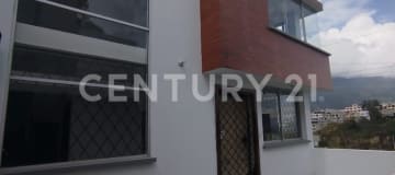 Casa nueva con 3 dormitorios, hidromasaje y terraza