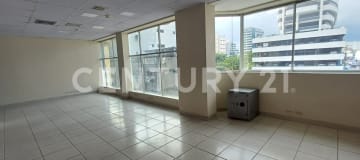 Oficinas en venta desde 107m² con parqueo y alta rentabilidad