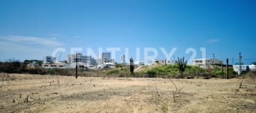 Terreno esquinero de 250 m² en Pta. Blanca, ideal inversión
