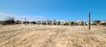 Terreno esquinero de 250 m² en Pta. Blanca, ideal inversión