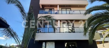 Suite en renta 50m2 con balcón y vista 360° - Seguridad 24h
