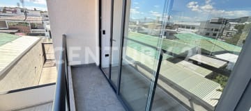 Suite en renta 50m2 con balcón y vista 360° - Seguridad 24h