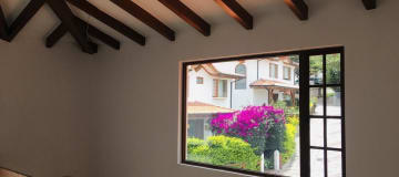 Venta casa nueva Cumbayá, cerca a la Ruta Viva 3dormitorios