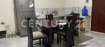 Casa rentera esquinera: 6 unidades y $1310/mes de renta