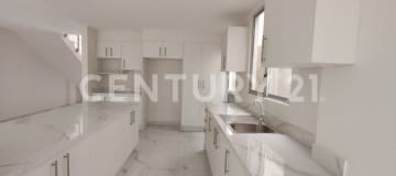 Casa 149m² en urbanización privada con seguridad