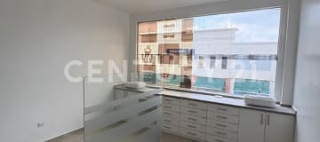 Local comercial 52 m² en Mix Center - Av. Febres Cordero