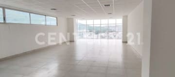 Oficina en Ceibos, 102m² + parqueo - Vista privilegiada