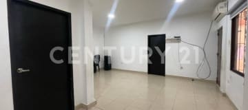 Casa en Mapasingue: 128m², 5 hab, 3 baños, garaje y financiamiento