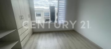 Departamento en Conocoto, 3 dormitorios, áreas comunales