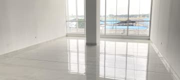 Oficina a la venta 52m² en Guayaquil, Av. de las Américas