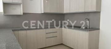 Depto estreno 10° piso: 3 hab, 2 baños, AC, cocina equipada y 2 estacionamientos