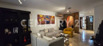 Casa 235m² en Ceibos Norte con jacuzzi, BBQ y seguridad 24/7