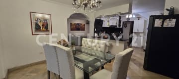 Casa 235m² en Ceibos Norte con jacuzzi, BBQ y seguridad 24/7