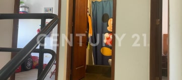Casa en venta en Santa Mónica Baja, Conocoto - 3 dormitorios