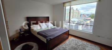Suite amplia en Quito Tenis con 3 parqueaderos y jacuzzi