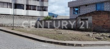 Terreno en Guamaní ideal para negocios o almacenamiento