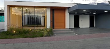 Hermosa Casa Independiente de una planta en Tumbaco