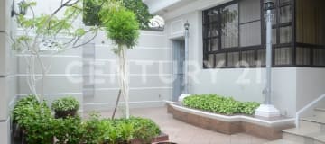 Casa de lujo en Urdesa Norte con piscina y 800m² de construcción