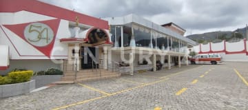 Hotel emblemático en venta en Yahuarcocha - 2,700m² y 24 habitaciones