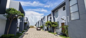 Casa en Piamonte, Manta: 3 dormitorios y urbanización cerrada