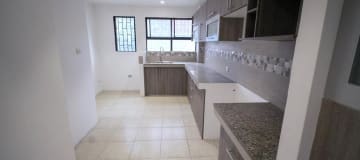 DEPARTAMENTO URB. PORTON DE LOS ALAMOS PLANTA BAJA