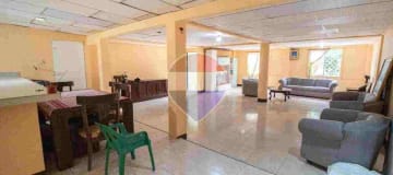 EN VENTA CASA CDLA CARACOL
