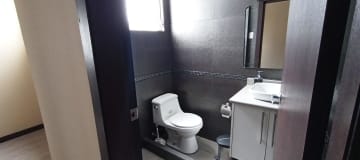 Oportunidad: Departamento en venta a Pocas Cuadras del Parque La Carolina – 3 Dormitorios, Quito