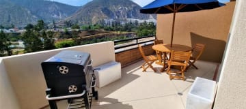 Venta - Pomasqui, casa con terraza y patio/ 3 dormitoios + altillo/ entrega inmediata