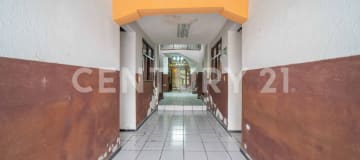 Antiguo Hotel Colonial en Venta - Centro Histórico de Quito