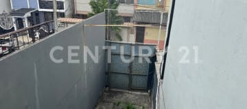 Oficina 150m² frente a City Mall - 1er piso alto - Alquiler