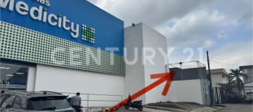 Oficina 150m² frente a City Mall - 1er piso alto - Alquiler