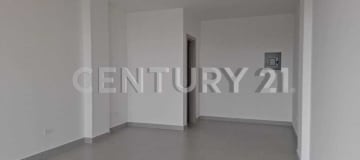 Local 30 m² en Ciudad Celeste - Ideal para negocios