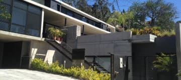 Venta Espectacular Casa 5 dormitorios en Urbanización Pillagua. Sector Santa Ines. Cumbayá. SC