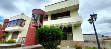 Casa 200m² en conjunto cerrado - Valle de los Chillos $99.9K