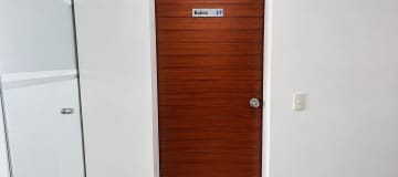 OFICINA O LOCAL C.C NEOCENTER 1ER PISO 50MTS