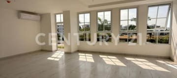 Departamento en VistaLagos, Samborondón de 159m² con parqueos
