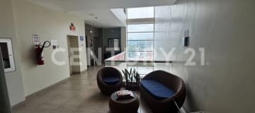 Oficina 246m² en Kennedy Norte, alquiler con 3 parqueos