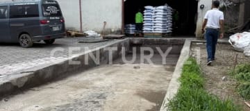 Bodega en alquiler en Vía Daule con alturas de 9.80m y andenes