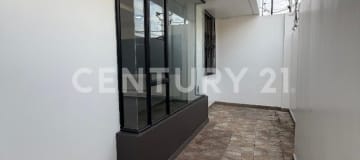 Casa 300m² con jacuzzi en Loma de Quito - 3 plantas