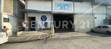 Local y bodega en alquiler en Av. Juan Tanca Marengo - 1000m²