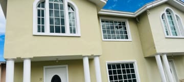EN VENTA CASA EN MIRASIERRA, 3 HABITACIONES 2 PLANTAS