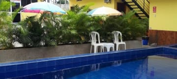 HOSTAL AMOBLADA EN VENTA , MANTA