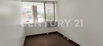 Oficina 85m² ideal para call center o empresa en sector comercial