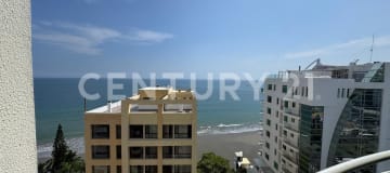 Departamento en piso 8 con vista frontal al mar en Manta