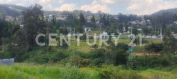 Terreno esquinero en Conocoto - 300m² - Ideal para proyecto habitacional
