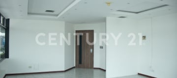 Oficina en Torres del Norte ideal para empresas o consultorios